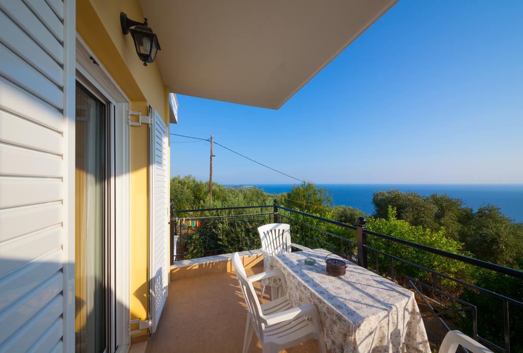 Ionian View Apartments - Parga Panoramic Seaview Gems Room photo