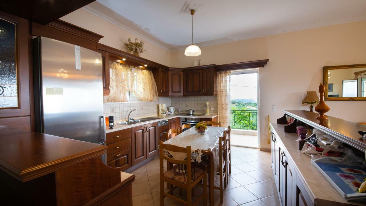 Ionian View Apartments - Parga Panoramic Seaview Gems Room photo